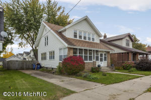 952 Richmond St
