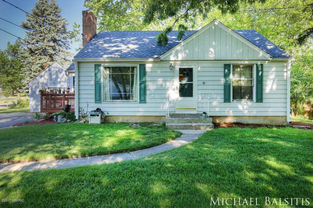1138 Oaklawn St NE