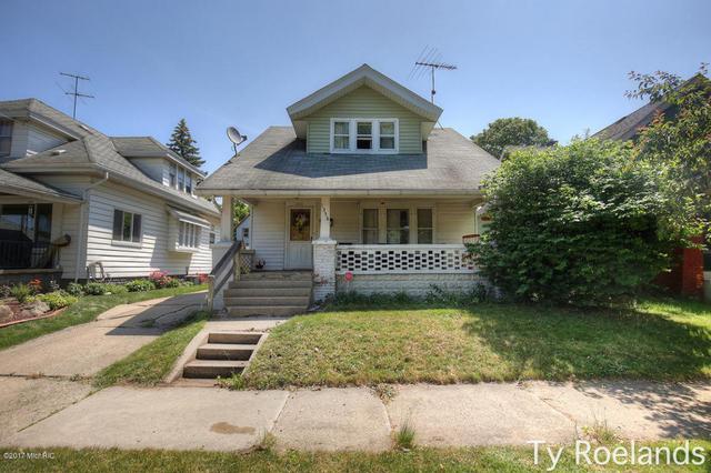 1318 Carman Ave NE