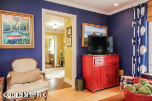 315 Gracewood Dr SE, Grand Rapids MI 49506