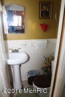 1909 Lotus Ave SE