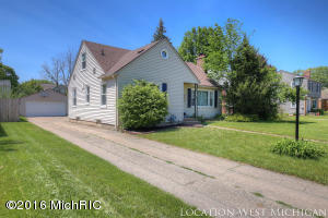 For Sale: 2257 College Ave SE Grand Rapids, MI 49507