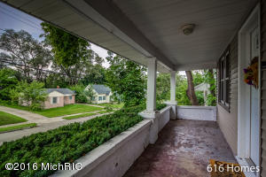 1534 Colorado Ave SE