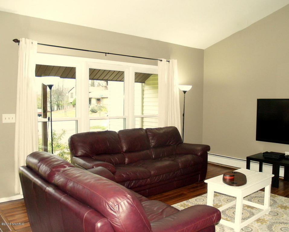 1912 Forrester St SE
