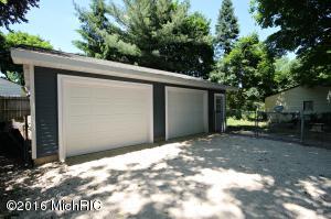 For Sale: 3645 Hazelwood SW Wyoming, MI 49519