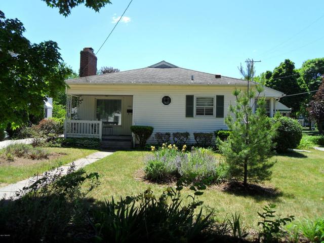 4450 Abrigador Trl NE