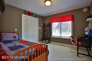 For Sale: 4159 Tallman Crk Grand Rapids, MI 49534