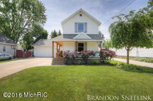 For Sale: 916 Cogswell St NW Grand Rapids, MI 49544