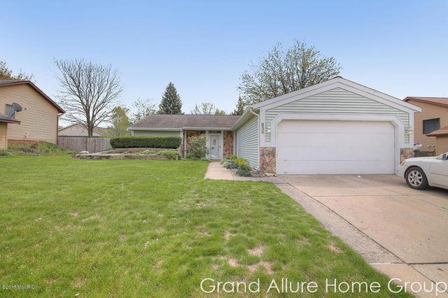 1262 Falling Brook Dr SE