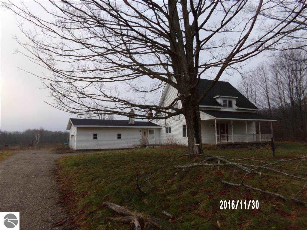 362 E 32 Rd