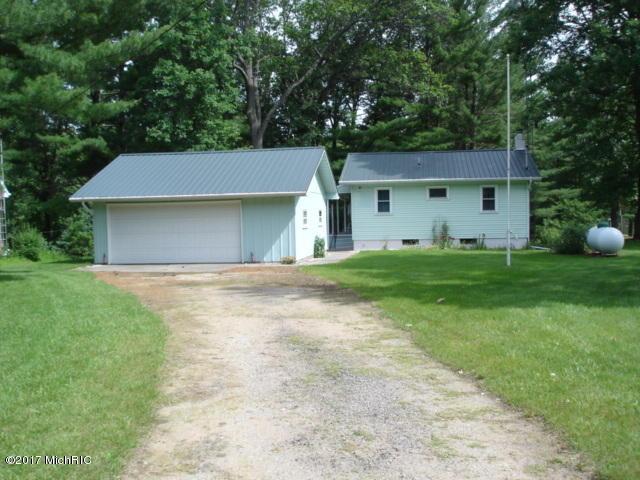 6051 Truman Rd
