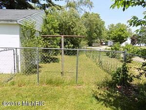 For Sale: 720 N Oak St Evart, MI 49631