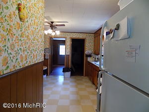 For Sale: 720 N Oak St Evart, MI 49631