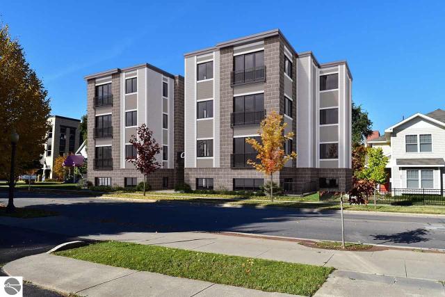 135 E Eighth St #314