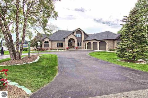 540 N Brandon Dr