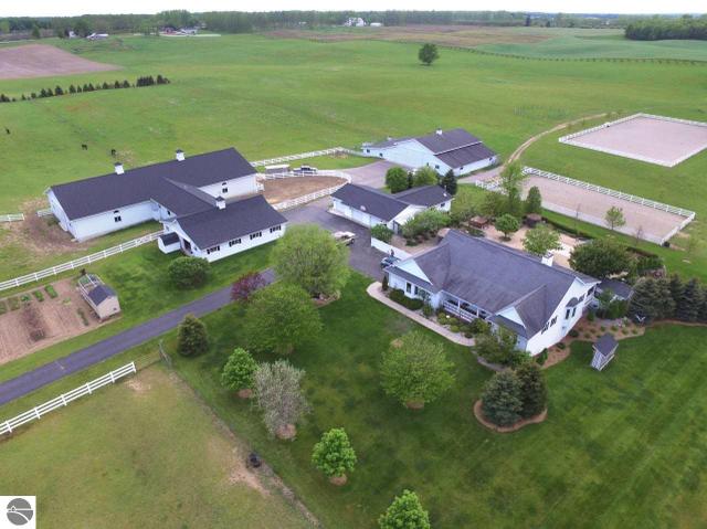 1477 Lakeshore Rd