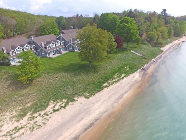 1477 Lakeshore Rd