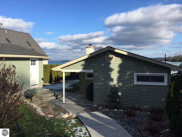 12521 SW Torch Lake Dr