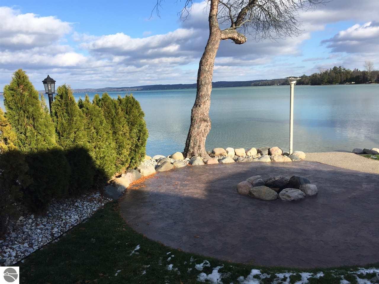 12521 SW Torch Lake Dr