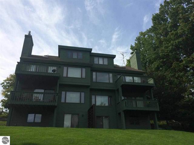 7314 Briar Ln