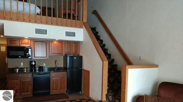 7314 Briar Ln