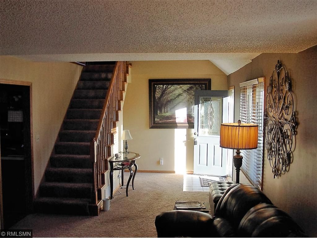 8884 Dunlap Ave