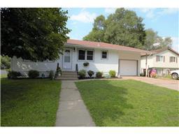 638 7th St W