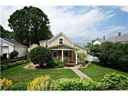 638 7th St W