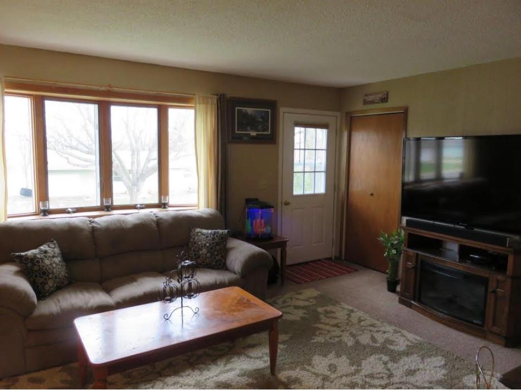 402 Horizon Dr SE