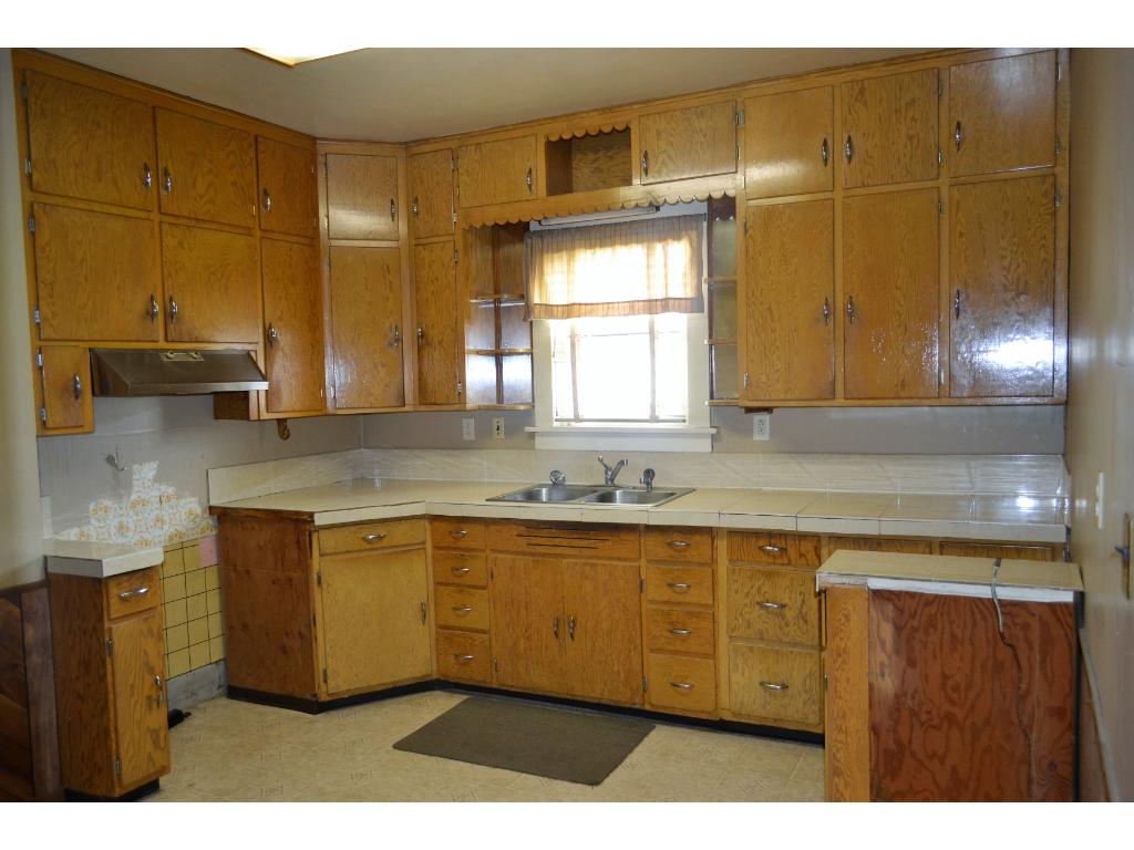 110 5th St NE