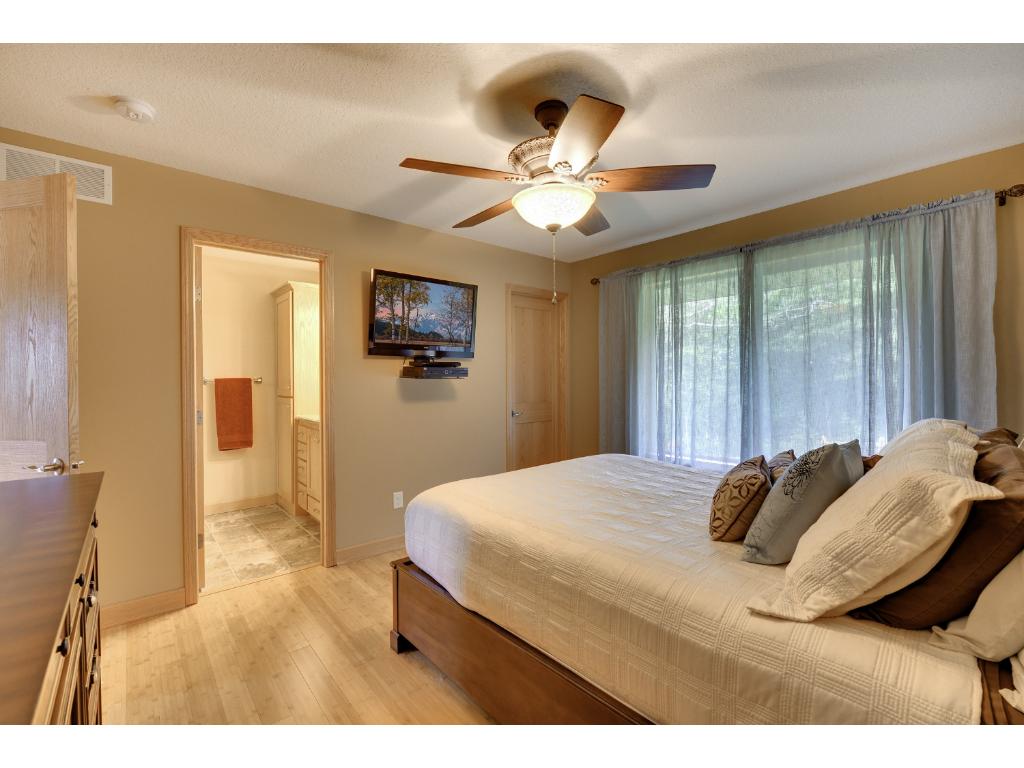 For Sale: 38388 Harder Ave North Branch, MN 55056
