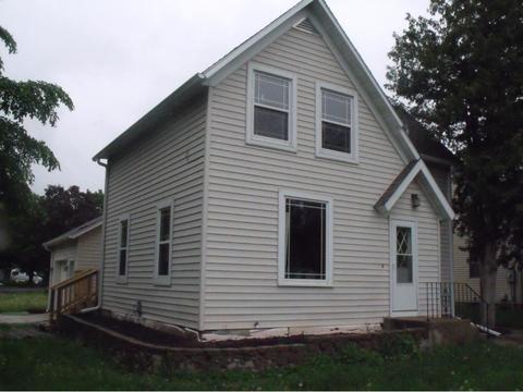 216 Barney St