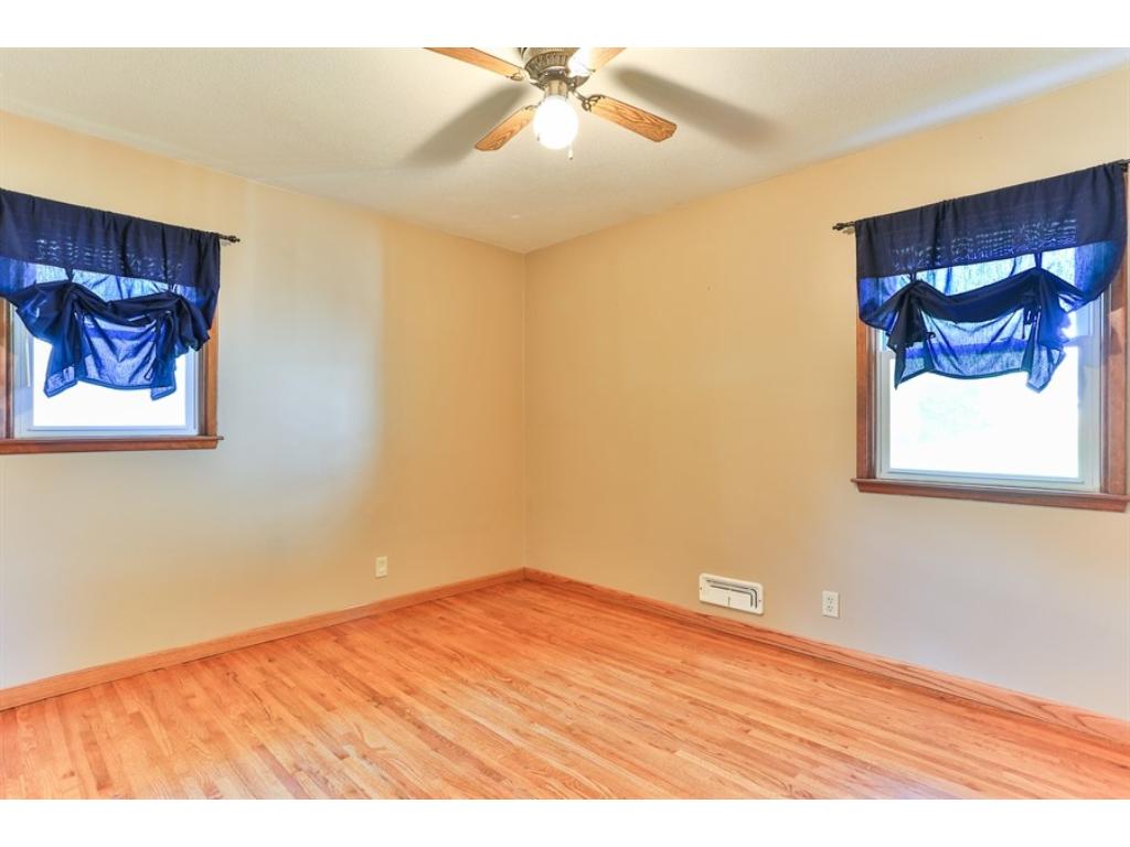 3679 Upper 149th St W