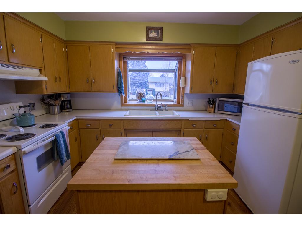169 E Bernard St E