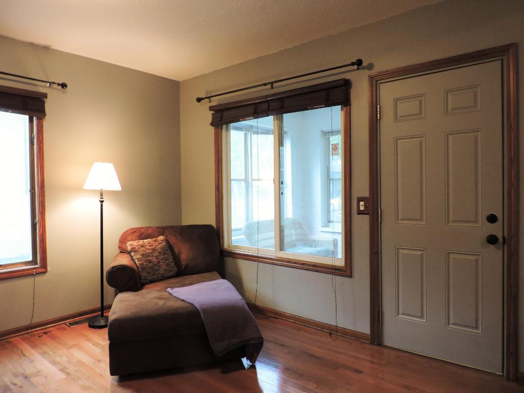 For Sale: 932 8th Ave S South Saint Paul, MN 55075