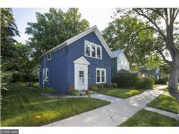 1214 Martha St N