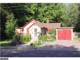 1214 Martha St N