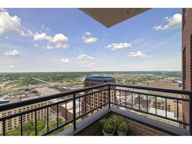 168 6th St E #3504