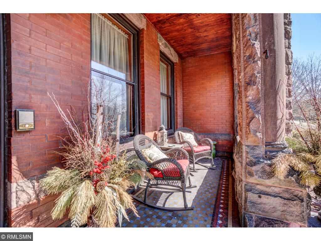 361 Pleasant Ave