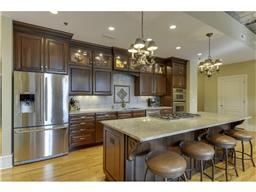 300 Wall St #606