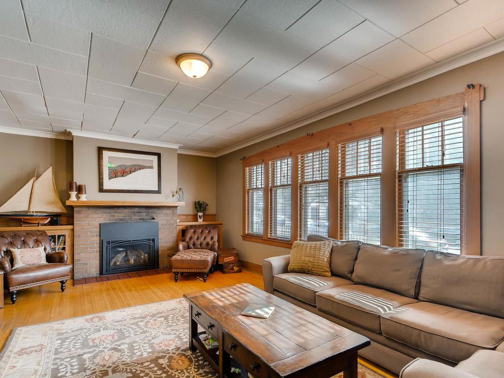 408 Aurora Ave
