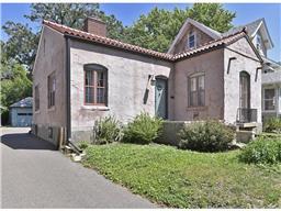 1438 Breda Ave