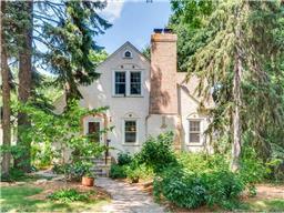 1438 Breda Ave