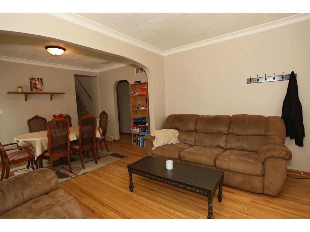 1571 Arcade St, Saint Paul MN 55106