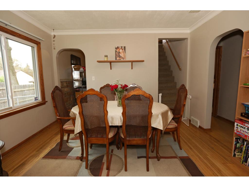 1571 Arcade St, Saint Paul MN 55106