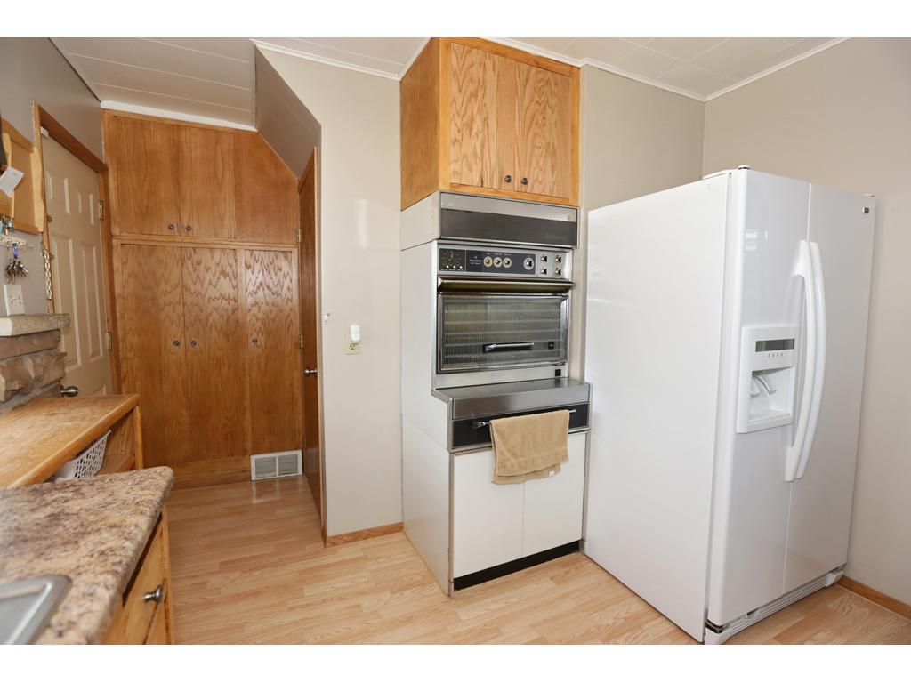 1571 Arcade St, Saint Paul MN 55106