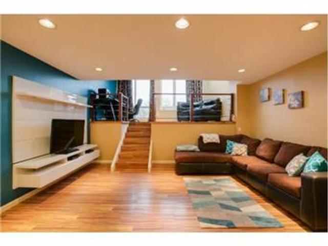 103 Windsor Ln
