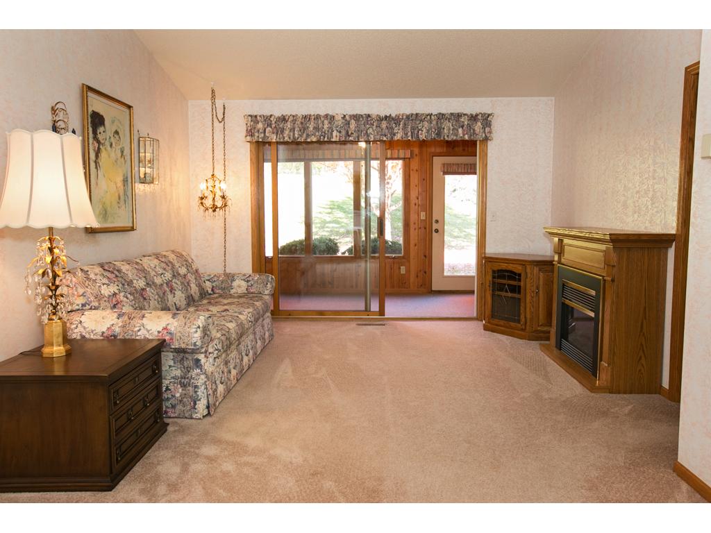 1695 Brueberry Ln