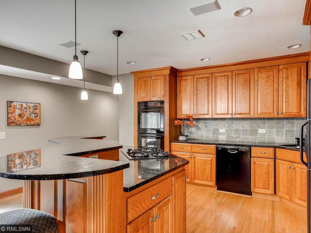 For Sale: 1772 Eleanor Ave Saint Paul, MN 55116