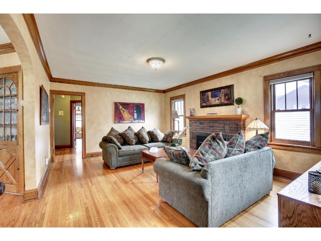 2106 Juno Ave Saint Paul, MN 55116